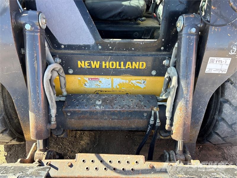 New Holland L230 Lietoti riteņu kompaktiekrāvēji