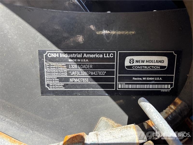 New Holland L328 Two-Speed Skid Steer Loader Skid steer mini nakladalci