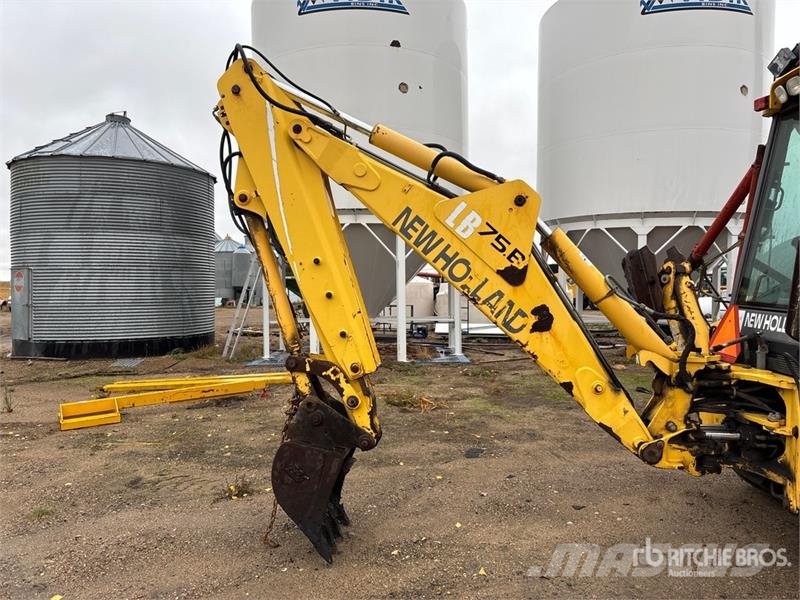 New Holland LB75B لوادر ذات جرافات عكسية