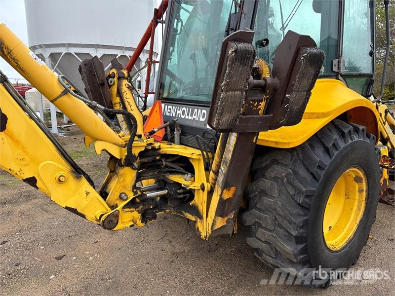 New Holland LB75B لوادر ذات جرافات عكسية