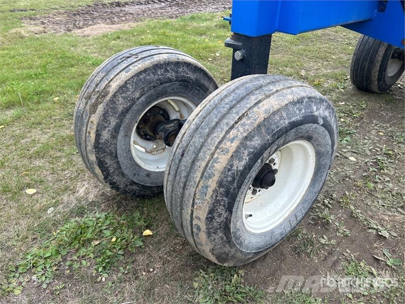 New Holland P2070 Taladros