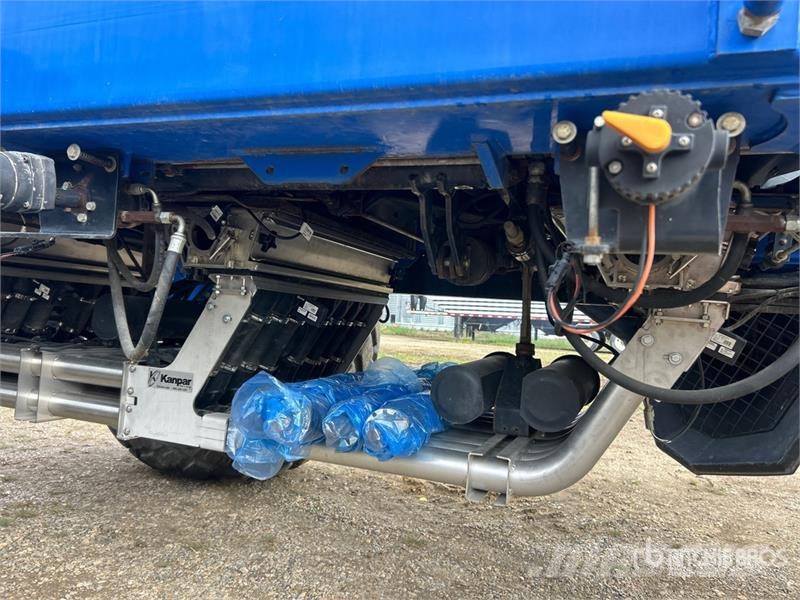 New Holland P2070 Taladros