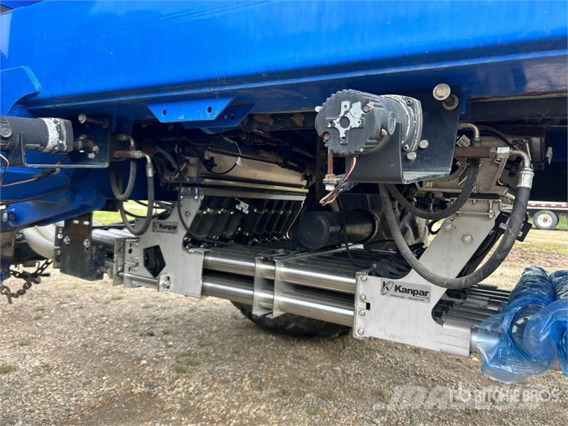 New Holland P2070 Taladros