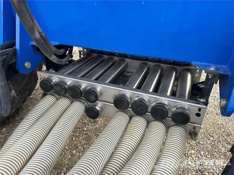 New Holland P2070 Taladros