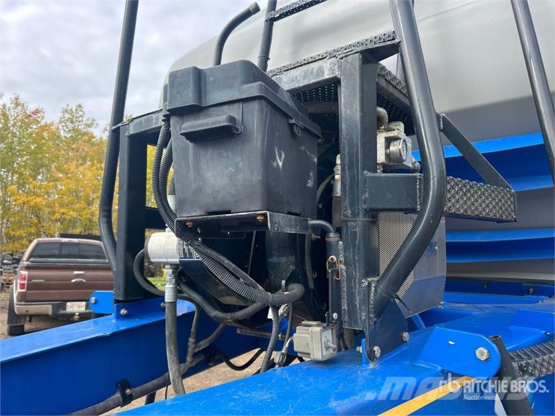 New Holland P2070 Taladros