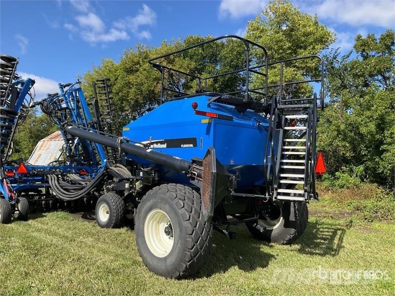 New Holland SC230 230 bu Tow-Behind Air Cart ドリル