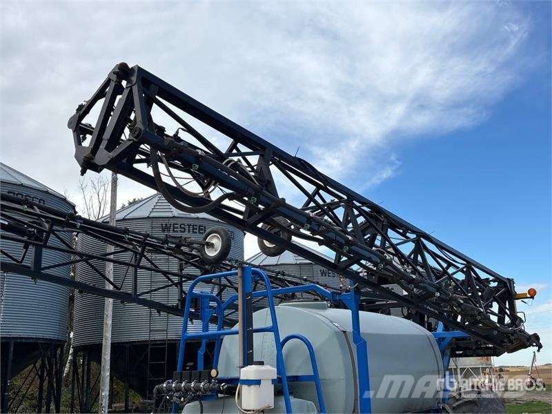 New Holland SF110 110 ft S/A High Clearance Pull-Type Sprayer Причіпні обприскувачі