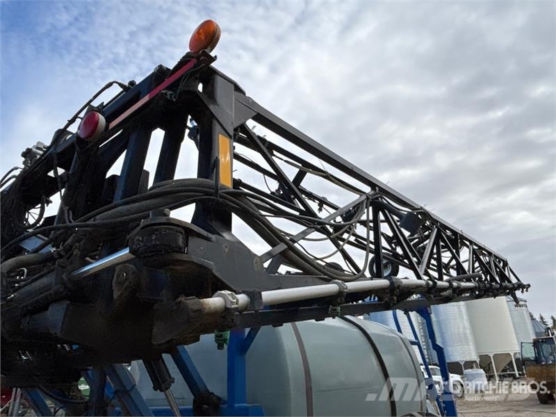 New Holland SF110 110 ft S/A High Clearance Pull-Type Sprayer Причіпні обприскувачі