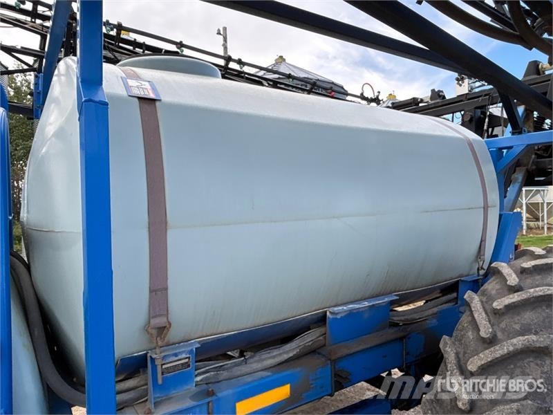 New Holland SF110 110 ft S/A High Clearance Pull-Type Sprayer Причіпні обприскувачі