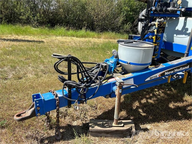 New Holland SF115 90 ft S/A High Clearance Pull-Type Sprayer Hinattavat ruiskut