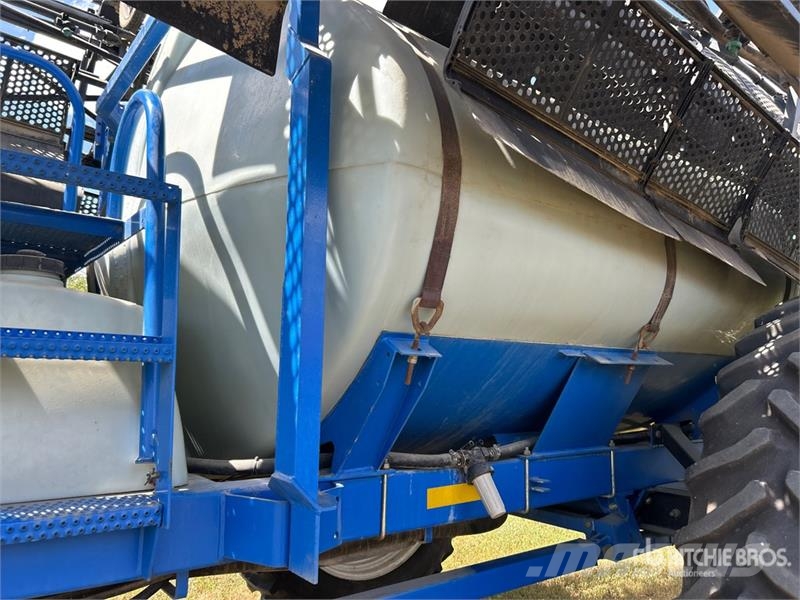 New Holland SF115 90 ft S/A High Clearance Pull-Type Sprayer Hinattavat ruiskut