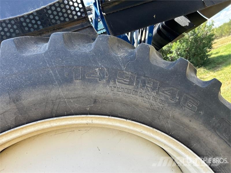 New Holland SF115 90 ft S/A High Clearance Pull-Type Sprayer Hinattavat ruiskut