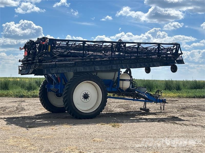 New Holland SF115 90 ft S/A High Clearance Pull-Type Sprayer Hinattavat ruiskut