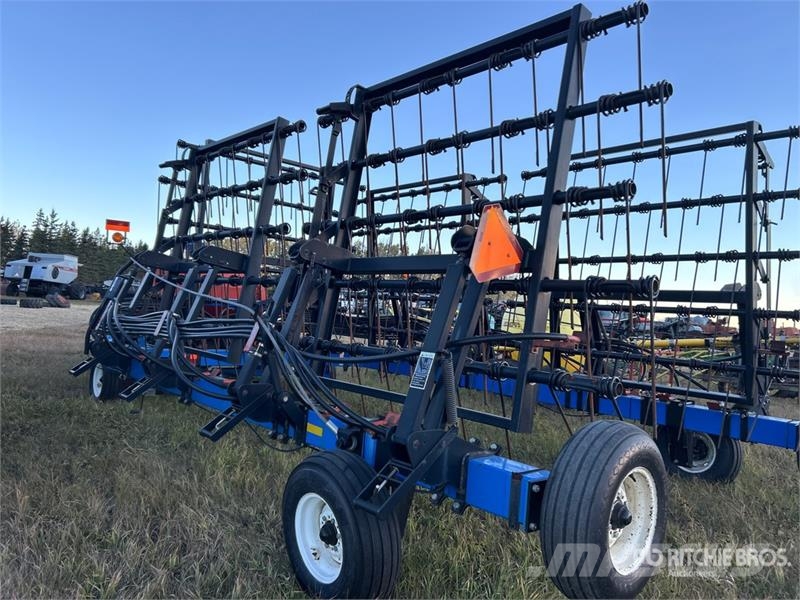 New Holland SG320 48 ft Super Harrow Brane