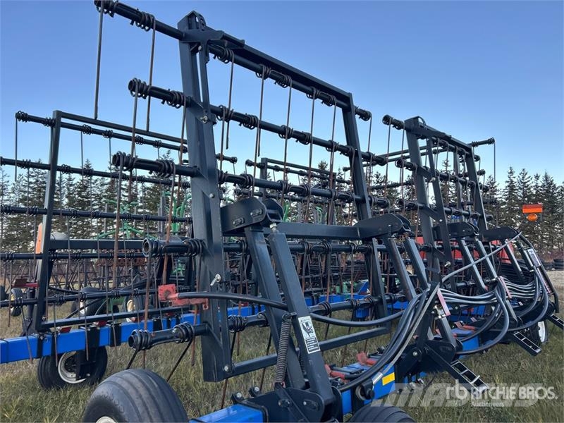New Holland SG320 48 ft Super Harrow Brane