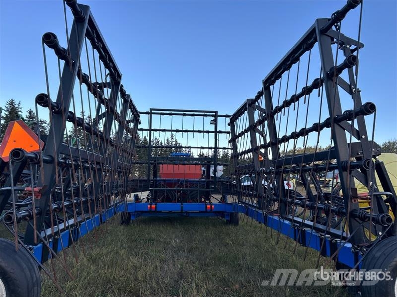 New Holland SG320 48 ft Super Harrow Brane