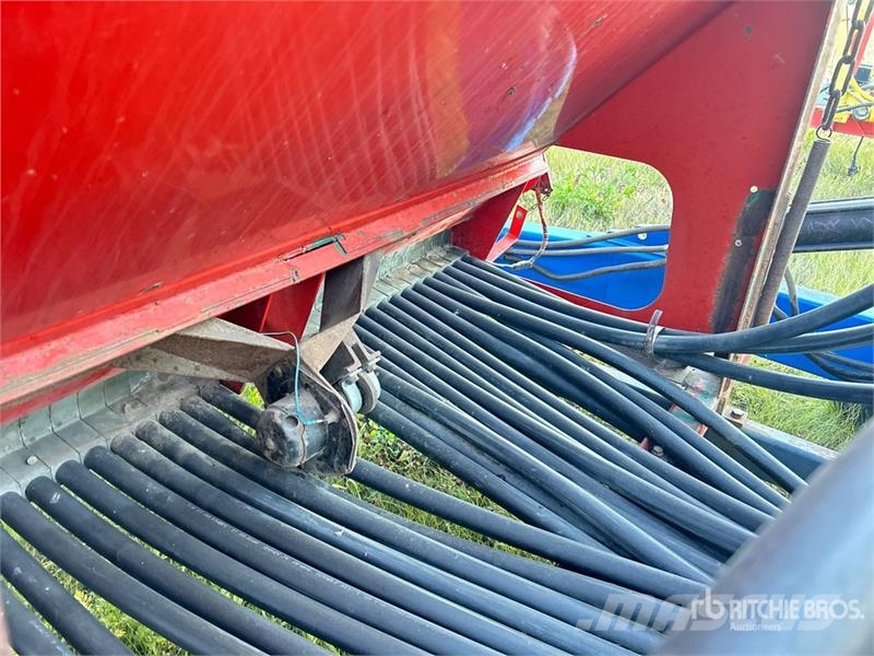 New Holland SG320 48 ft Super Harrow Brane