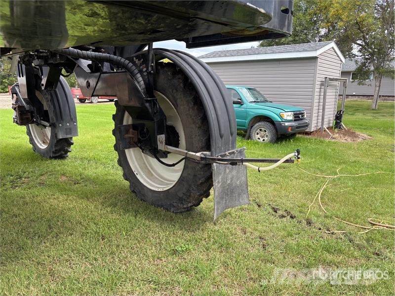 New Holland SP.240F XP 100 ft 4x4 High Clearance Self-Propelle Samohodne prskalice