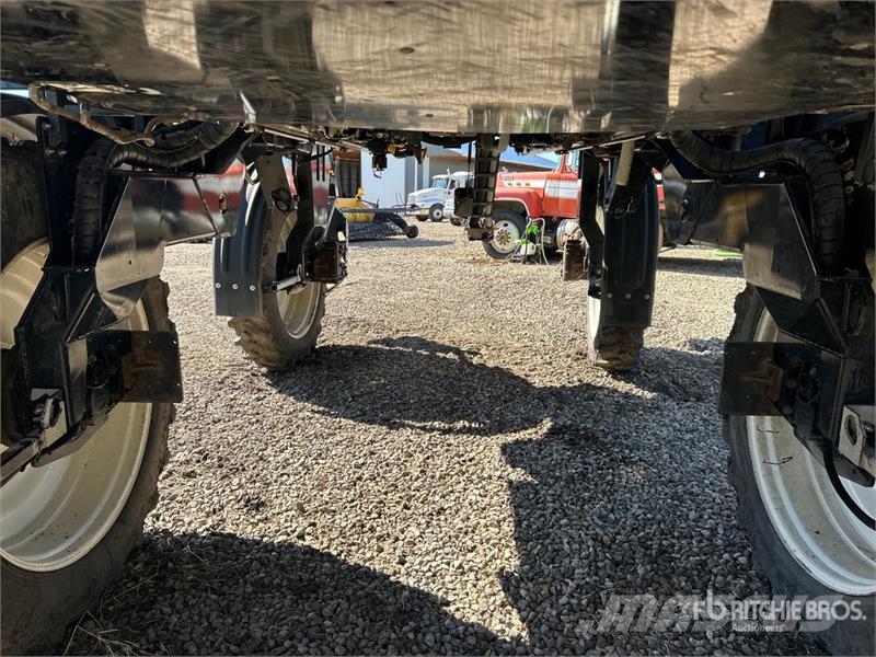 New Holland SP.240F XP 100 ft 4x4 High Clearance Self-Propelle Samohodne prskalice