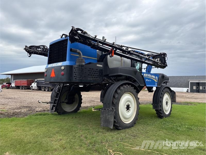 New Holland SP.240F XP 100 ft 4x4 High Clearance Self-Propelle Samohodne prskalice