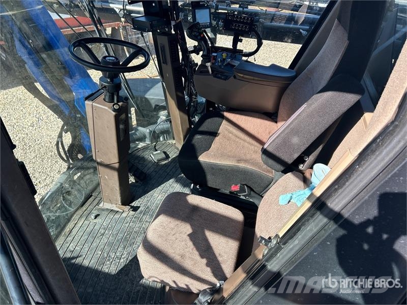 New Holland SP.240F XP 100 ft 4x4 High Clearance Self-Propelle Samohodne prskalice