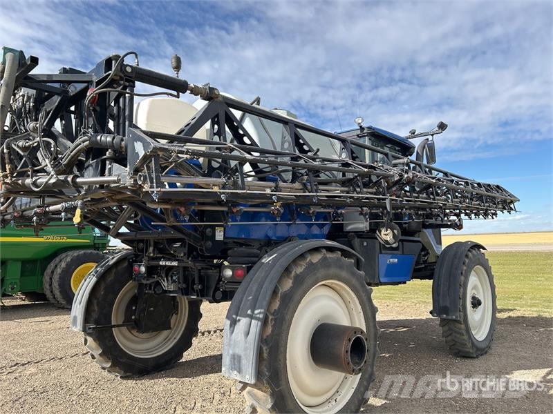 New Holland SP.275R 120 ft 4x4 High Clearance Self-Propelled S Itsekulkevat ruiskut