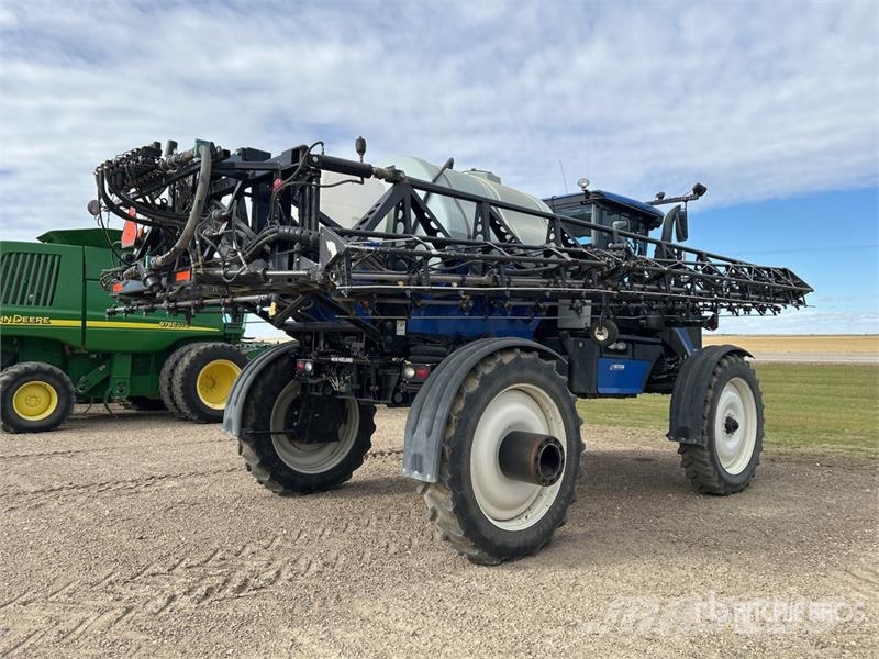 New Holland SP.275R 120 ft 4x4 High Clearance Self-Propelled S Itsekulkevat ruiskut