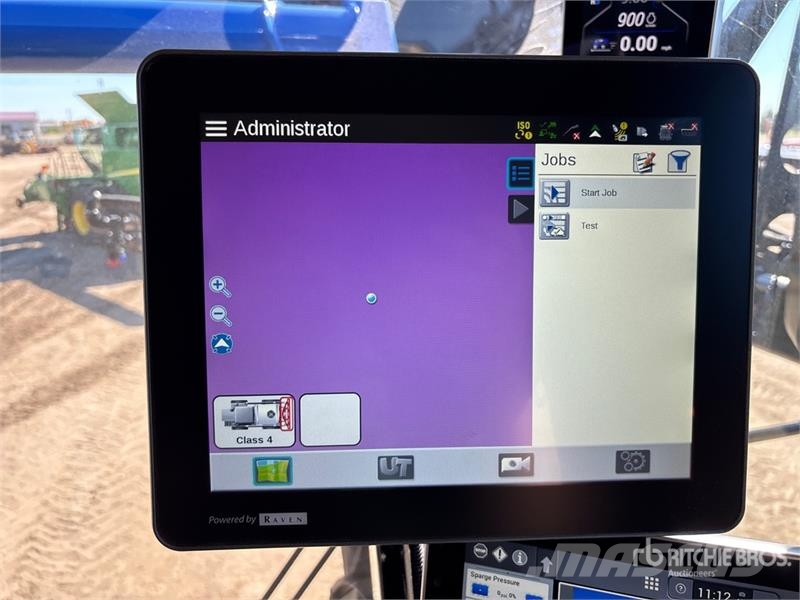New Holland SP.370F 135 ft 4x4 High Clearance Self-Propelled S رشاشات ذاتية الحركة