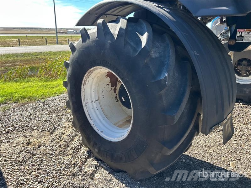 New Holland SP.400F Itsekulkevat ruiskut
