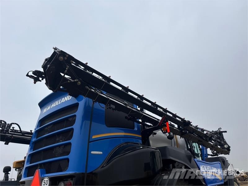 New Holland SP.410F 120 ft 4x4 High Clearance Self-Propelled S رشاشات ذاتية الحركة