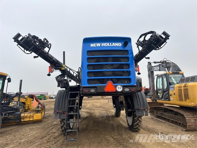 New Holland SP.410F 120 ft 4x4 High Clearance Self-Propelled S رشاشات ذاتية الحركة
