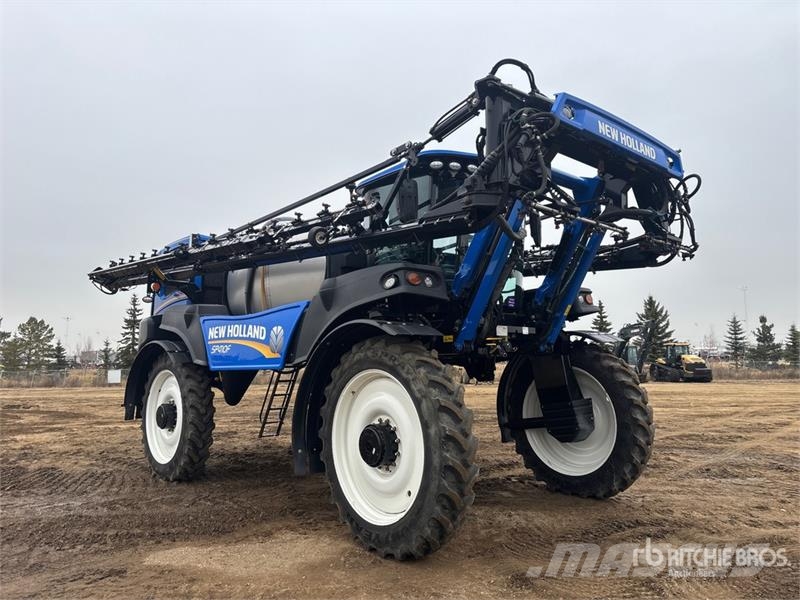 New Holland SP.410F 120 ft 4x4 High Clearance Self-Propelled S رشاشات ذاتية الحركة