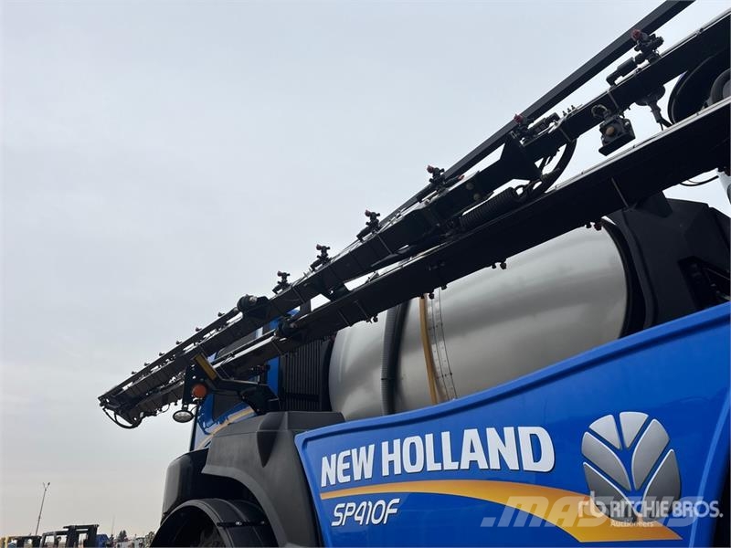 New Holland SP.410F 120 ft 4x4 High Clearance Self-Propelled S رشاشات ذاتية الحركة