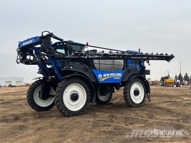 New Holland SP.410F 120 ft 4x4 High Clearance Self-Propelled S رشاشات ذاتية الحركة