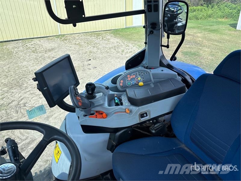 New Holland T7.230 4WD Tractor 트랙터
