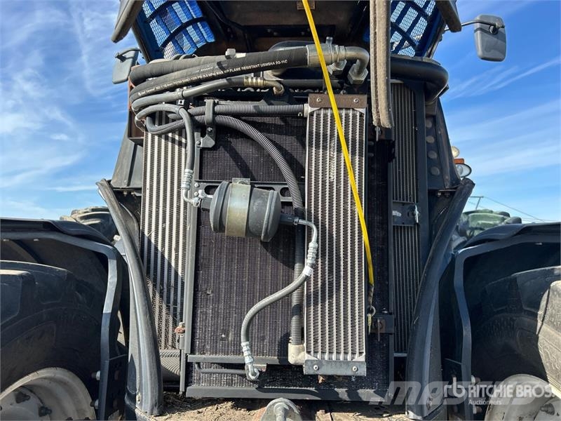 New Holland T8.330 Tractores