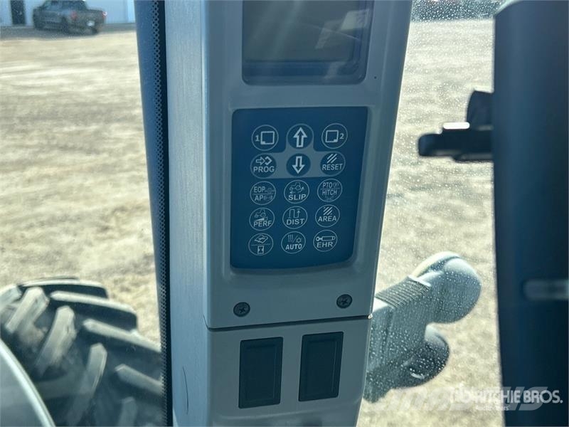 New Holland T8.330 Tractores