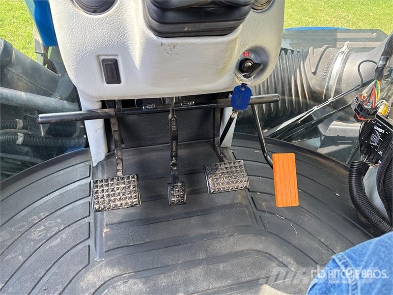 New Holland T9.565 Articulated 4WD Tractor Сільгосптехніка - Інші