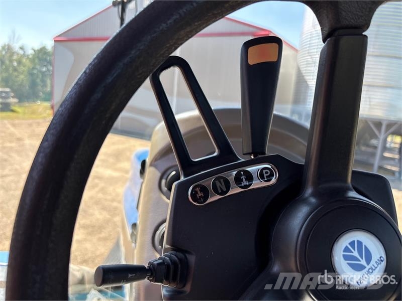 New Holland TJ425 Articulated 4WD Tractor Сельхозтехника - Другие