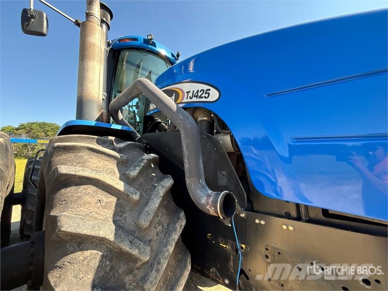 New Holland TJ425 Articulated 4WD Tractor Сельхозтехника - Другие