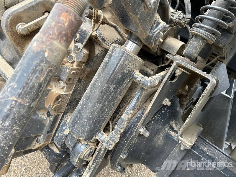 New Holland TM190 트랙터