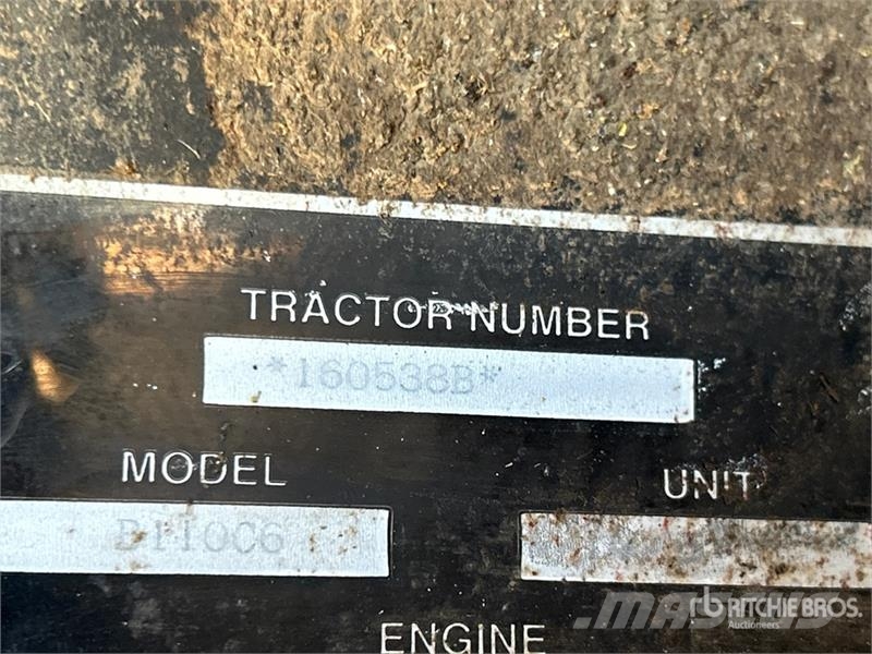 New Holland TS110 Traktorit