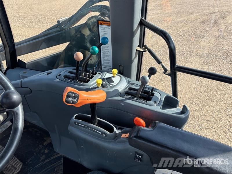 New Holland TV140 Tractors