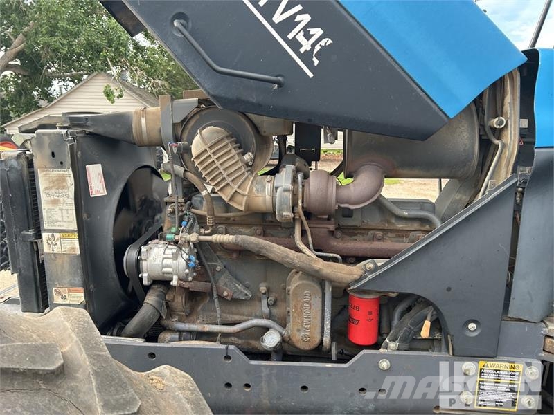 New Holland TV140 الجرارات