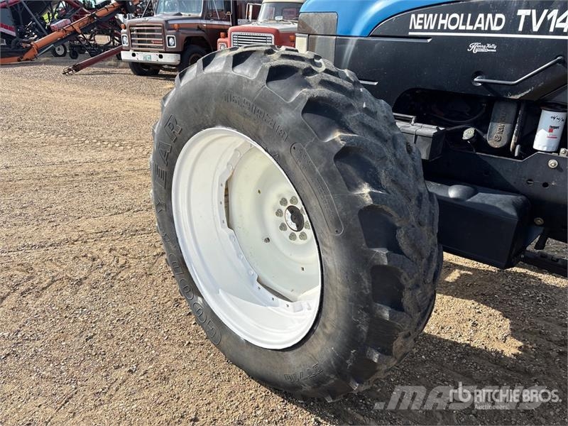 New Holland TV140 Tractors