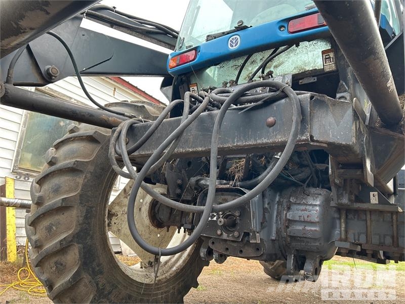 New Holland TV140 الجرارات