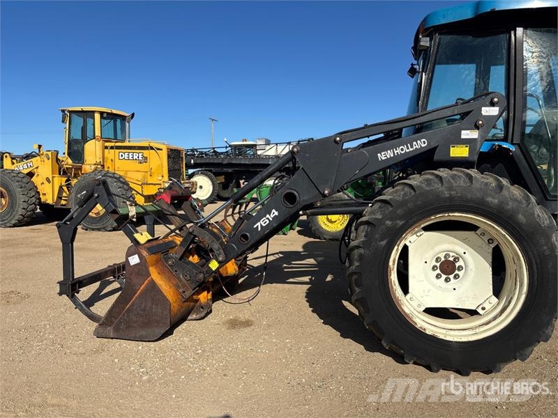 New Holland TV140 Traktorer
