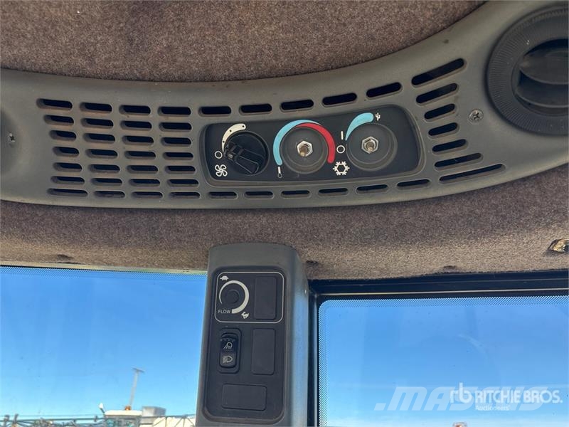 New Holland TV140 Traktorer