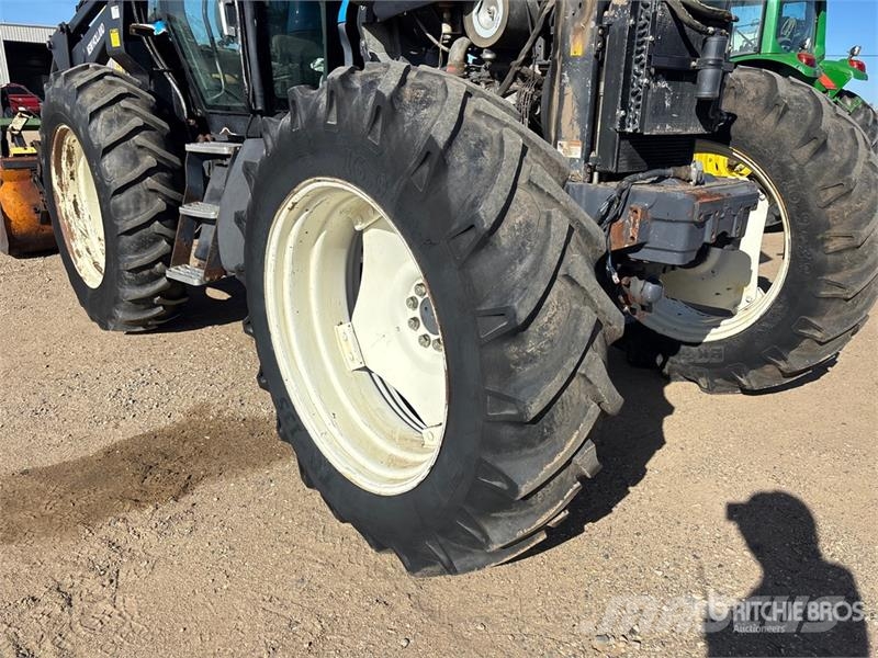 New Holland TV140 Traktorer