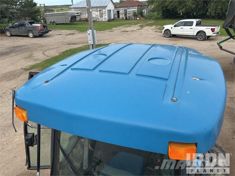 New Holland TV140 الجرارات